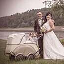 Brautpaarshooting am Saaleufer mit Kindern